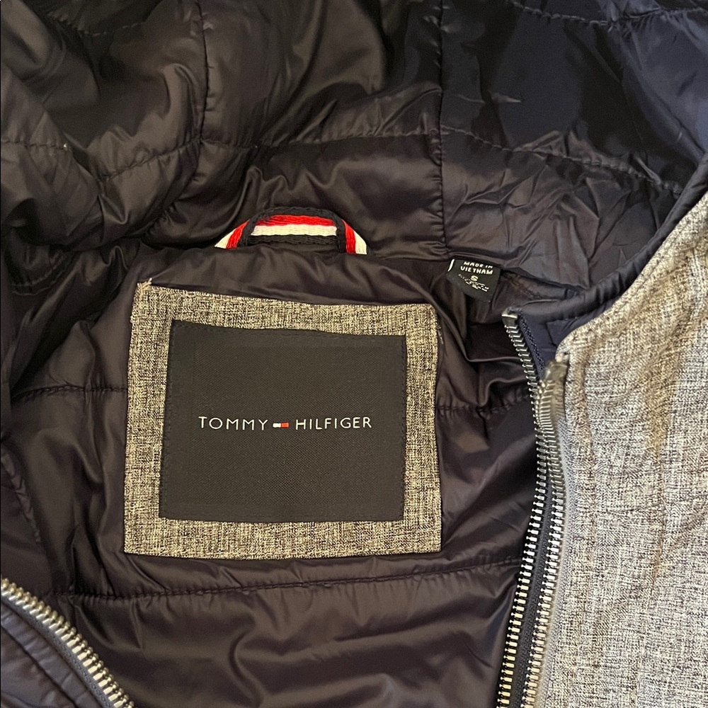 Tommy Hilfiger Men’d Gray Hooded Jacket - Picture 2 of 4